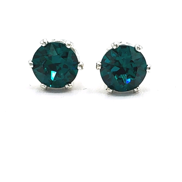 3/$35 💗 Swarovski 2 ctw Emerald Stud Earrings - Picture 2 of 2